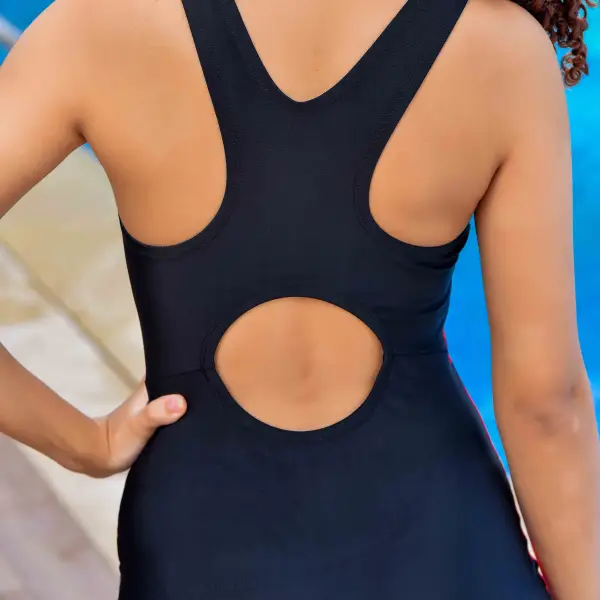 سوت سباحة بناتي حمالة مع شورت موديل OS.11